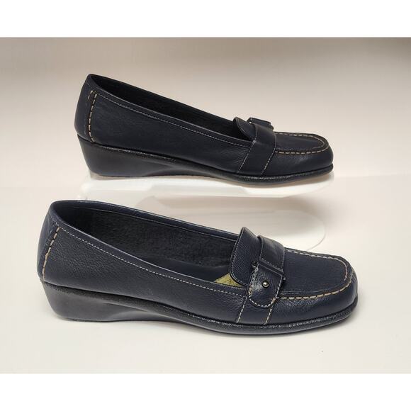 What's What By Aerosoles Low Wedge Slip On Loafer Shoes Color Blue Size 6M - Picture 3 of 11